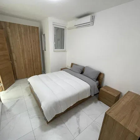 Bayview Baluta 2 Bedroom App 08